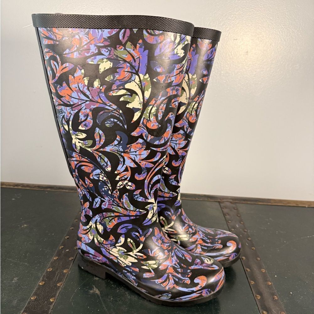 CHOOKA WOMEN'S WIDE CALF RAIN BOOTS SIZE 6 NAVY FLORAL